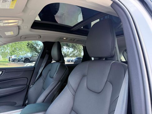 Certified 2025 Volvo XC60 B5 Plus AWD/4WD image 12