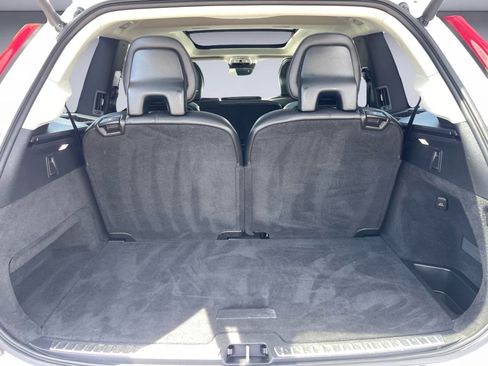 Used 2019 Volvo XC90 T6 Momentum AWD/4WD image 8