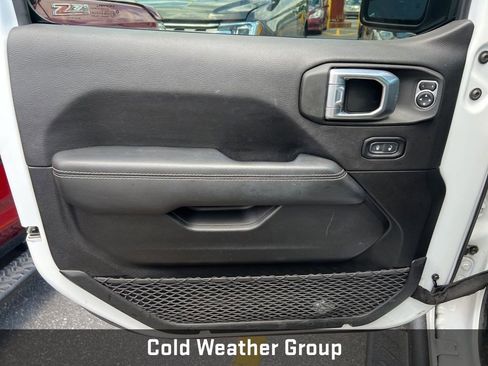 Used 2021 Jeep Wrangler Unlimited Rubicon 4xe w/ Cold Weather Group AWD/4WD image 17