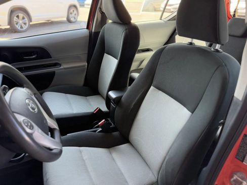 Used 2013 Toyota Prius C Three image 14