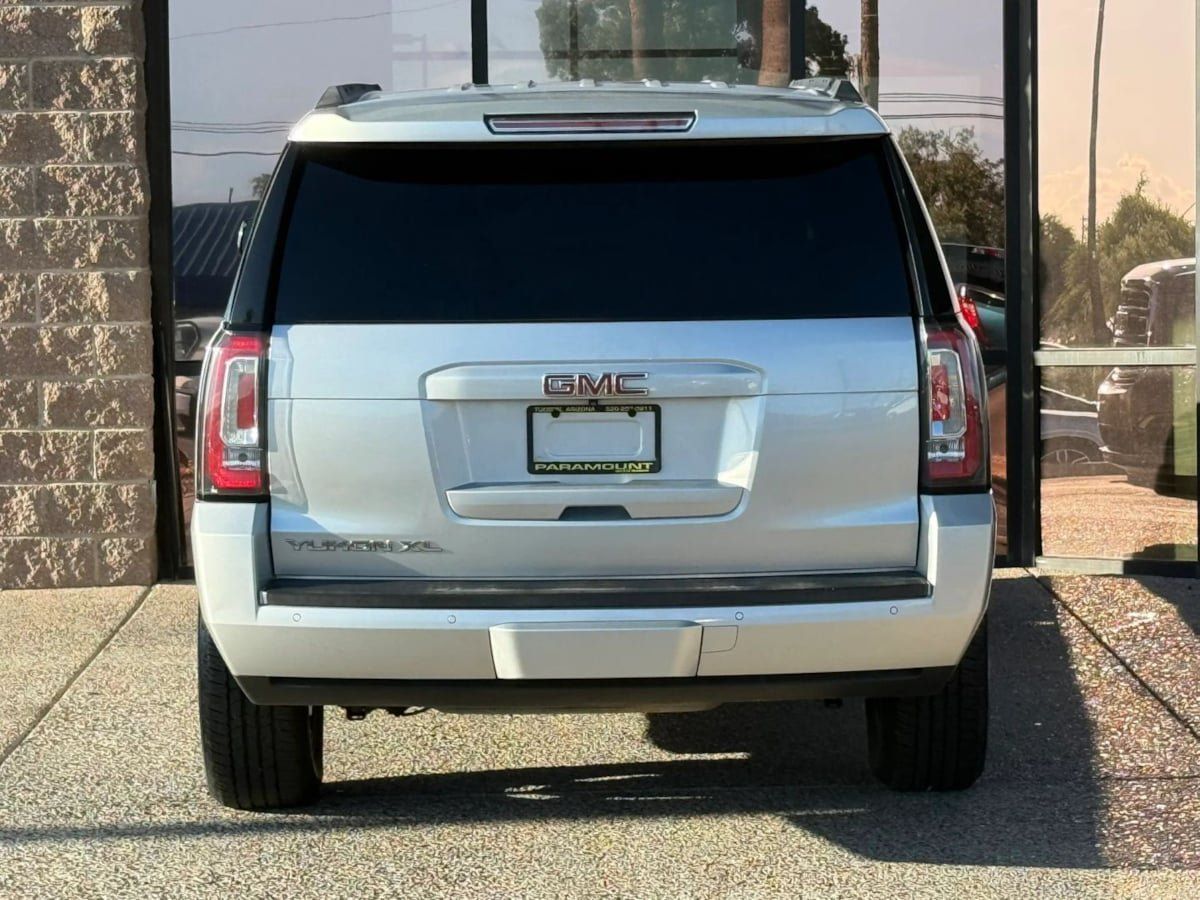 Used 2016 GMC Yukon XL SLT w/ Open Road Package RWD image 9