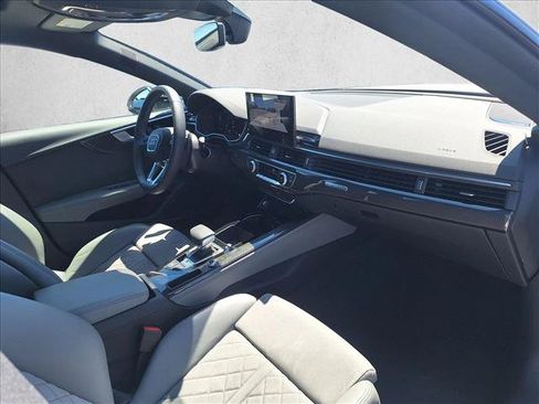 Used 2025 Audi S5 Premium Plus w/ Premium Plus Package AWD/4WD image 19
