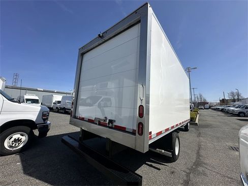 New 2024 Ford E-450 and Econoline 450 Super Duty w/ Power Windows & Locks Group image 9