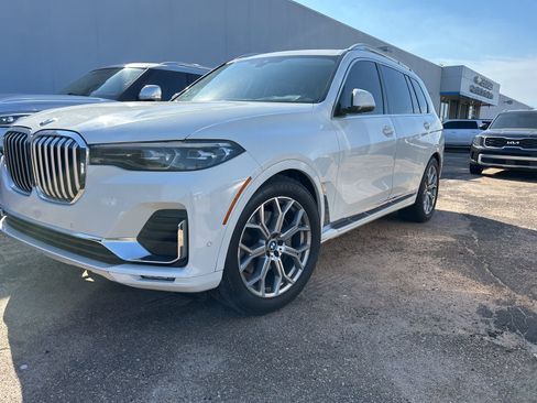 Used 2020 BMW X7 xDrive40i w/ Premium Package image 19