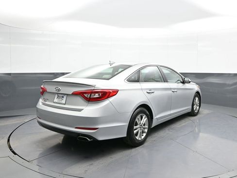 Used 2017 Hyundai Sonata SE image 6