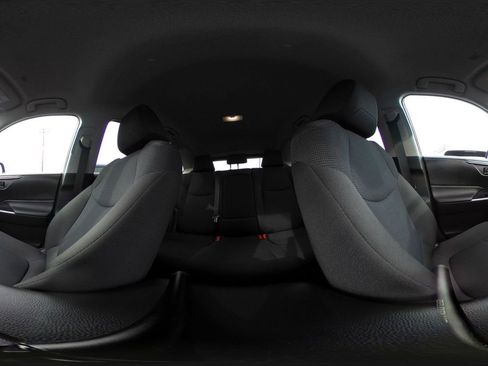 Used 2025 Toyota RAV4 LE image 41