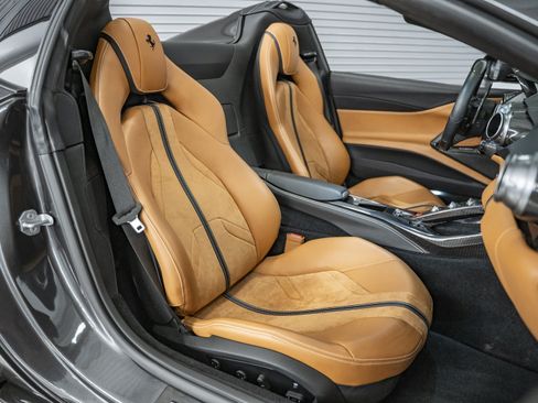 Used 2023 Ferrari 812 GTS RWD image 35
