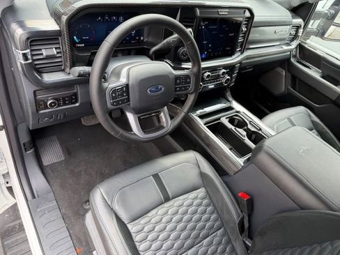 New 2025 Ford F350 Lariat w/ Lariat Ultimate Package image 13