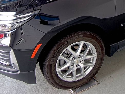Used 2023 Chevrolet Equinox LT image 7