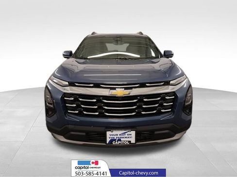 Used 2025 Chevrolet Equinox LT w/ Convenience Package II AWD/4WD image 7