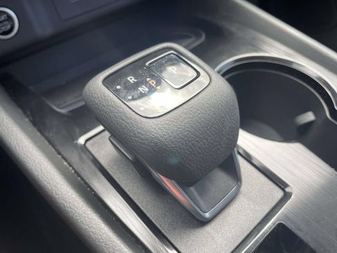Used 2023 Nissan Rogue SV AWD/4WD image 25