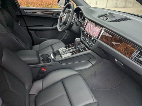 New 2026 Porsche Macan AWD/4WD image 27