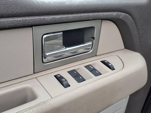 Used 2010 Ford F150 XLT AWD/4WD image 13
