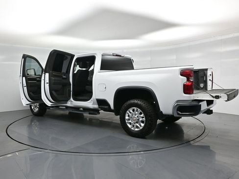 Used 2024 Chevrolet Silverado 2500 LT image 29