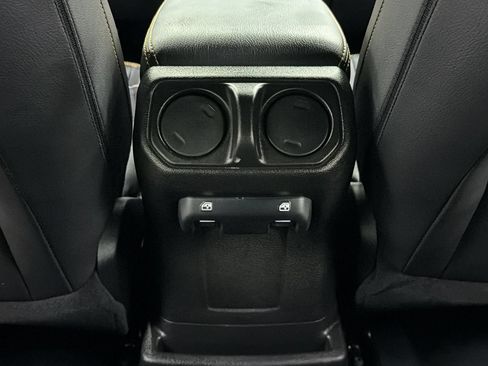Used 2024 Jeep Wrangler Unlimited w/ Convenience Group AWD/4WD image 47