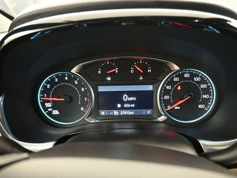 Used 2023 Chevrolet Traverse LT FWD image 15