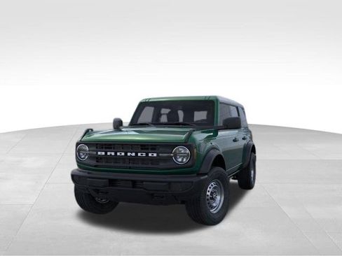 New 2025 Ford Bronco 4-Door image 3
