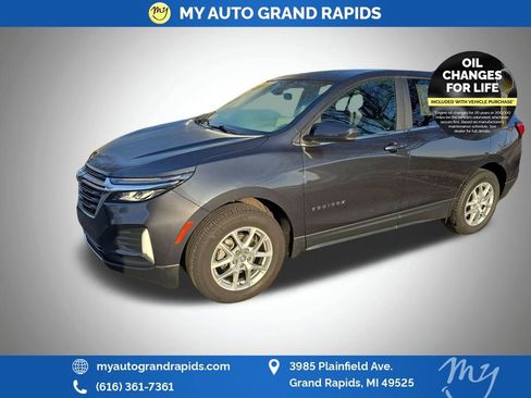 Used 2023 Chevrolet Equinox LT AWD/4WD image 3