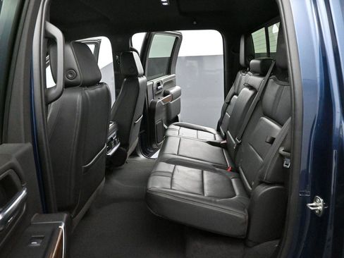 Used 2023 Chevrolet Silverado 3500 High Country w/ Technology Package AWD/4WD image 31