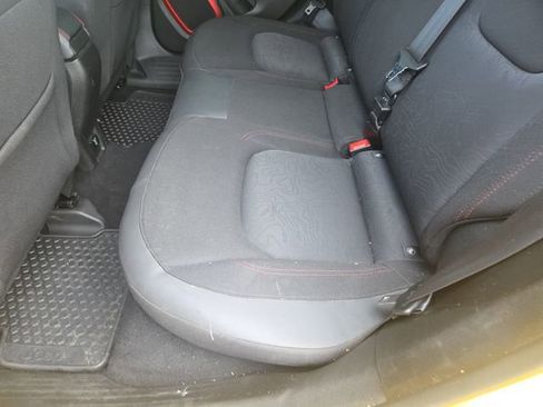 Used 2016 Jeep Renegade Trailhawk AWD/4WD image 28