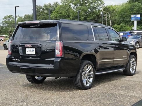 Used 2019 GMC Yukon XL SLT w/ Premium Edition RWD image 4