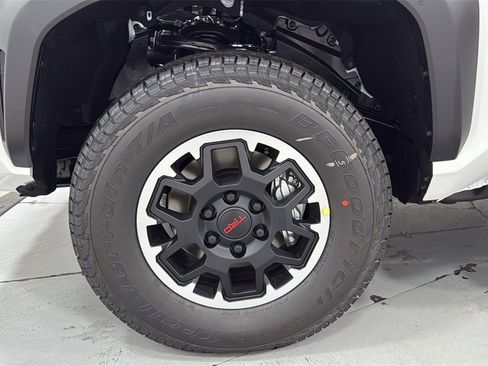 New 2026 Toyota Tacoma TRD Off-Road image 24