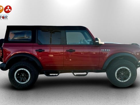 Used 2021 Ford Bronco Badlands image 6