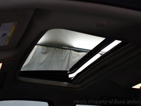 Used 2013 Chevrolet Avalanche LTZ image 52