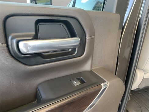 Used 2020 GMC Sierra 3500 SLT w/ SLT Premium Plus Package image 18