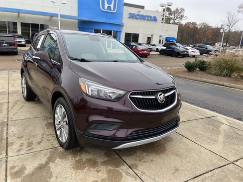 Used 2018 Buick Encore Preferred image 2