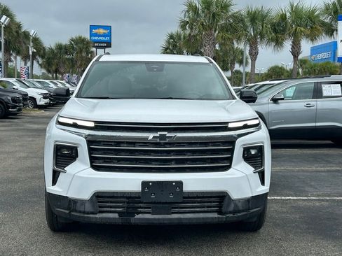 New 2025 Chevrolet Traverse LT w/ Driver Confidence Package AWD/4WD image 3