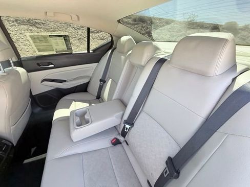 Certified 2023 Nissan Altima 2.5 SL FWD image 25