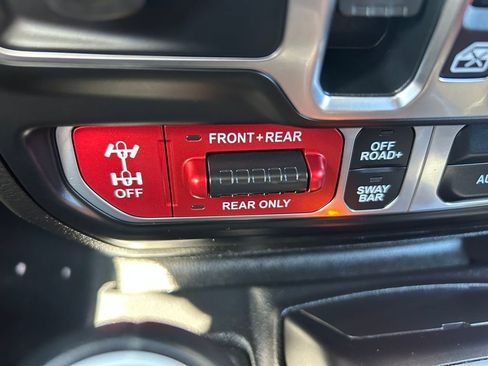 Certified 2021 Jeep Wrangler Unlimited Rubicon w/ Xtreme Recon 35" Tire Package image 16