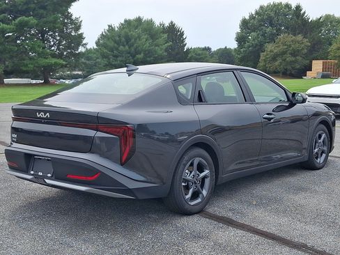 New 2026 Kia K4 FWD image 3