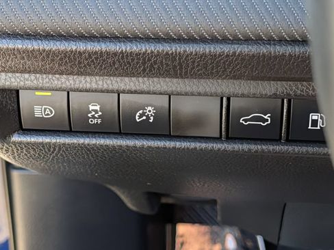 Used 2025 Toyota Camry SE FWD image 23