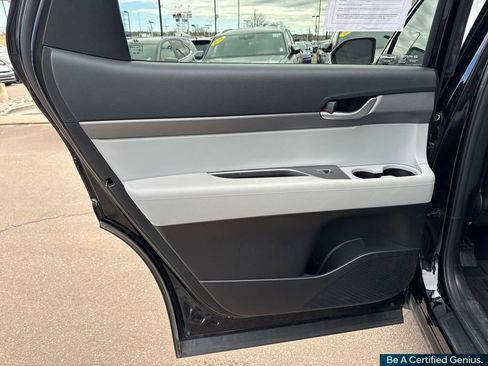 Used 2023 Hyundai Palisade SEL image 31