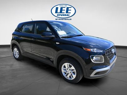 New 2025 Hyundai Venue SE