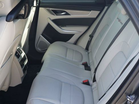 Used 2026 Jaguar F-PACE R-Dynamic S AWD/4WD image 23