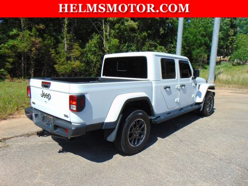 Used 2023 Jeep Gladiator Overland AWD/4WD image 10