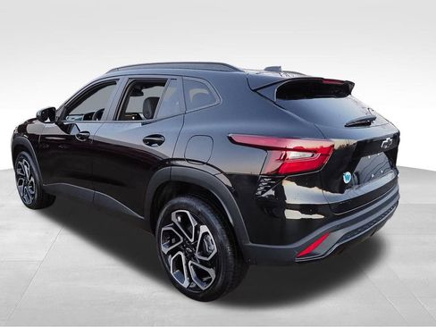 Certified 2024 Chevrolet Trax RS w/ Sunroof Package image 5