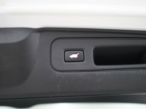 Used 2025 Honda Passport EX-L image 50