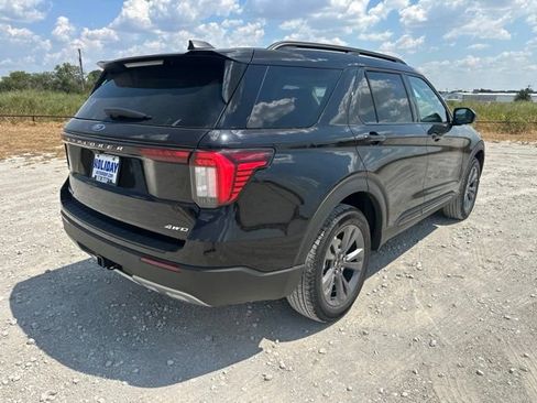 New 2026 Ford Explorer Active w/ Active Comfort Package AWD/4WD image 5