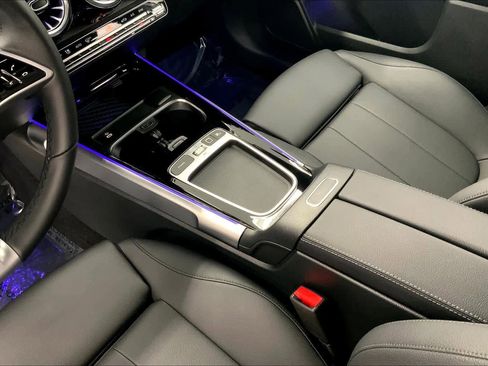 Used 2026 Mercedes-Benz GLB 250 image 27