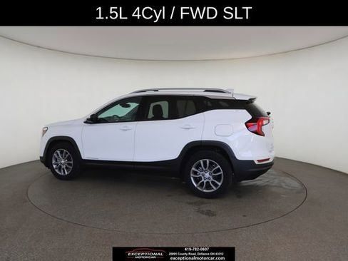 Used 2023 GMC Terrain SLT image 9