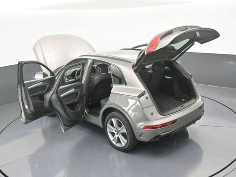 Used 2025 Audi Q5 2.0T Premium image 76
