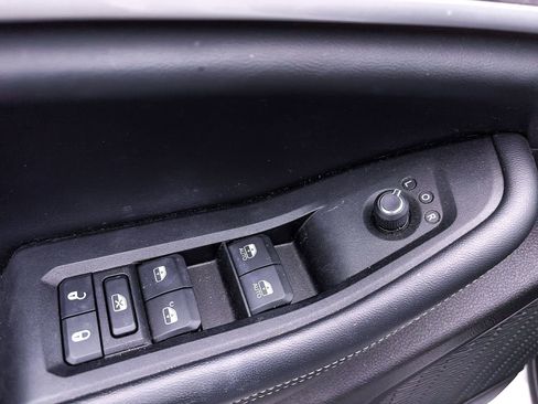 Used 2023 Jeep Grand Cherokee L Limited w/ Trailer Tow Group (B) image 17