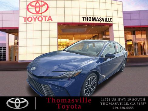 New 2025 Toyota Camry XLE w/ Premium Plus Package FWD image 1