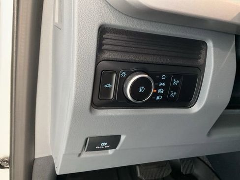 Used 2025 Ford F250 XL w/ XL Chrome Package AWD/4WD image 9