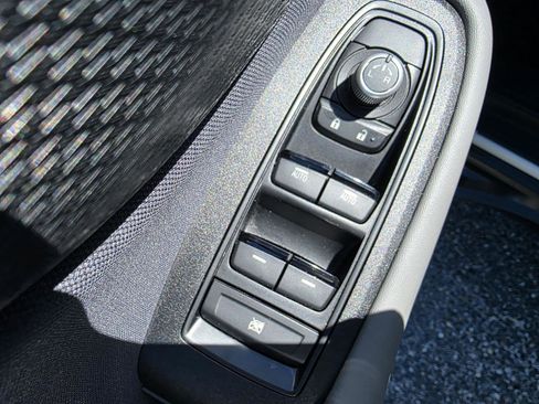 Used 2020 Subaru Outback Premium image 10