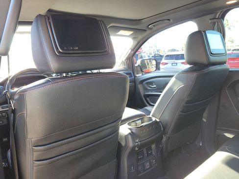 Certified 2020 Nissan Titan PRO-4X w/ Pro-4x Convenience Package image 16